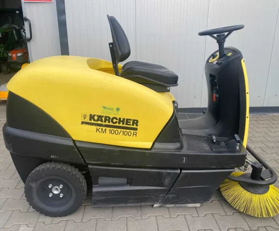 Zamiatarka Karcher KM 100100R Honda Spalinowa